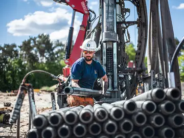BAUER Resources Geothermal Project in Lübeck - Installation of the Probes
